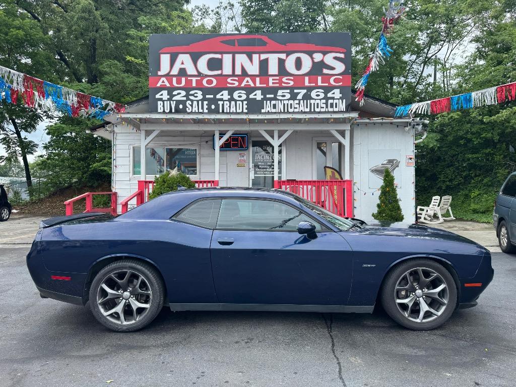 2015 Dodge Challenger R/T Plus's photo
