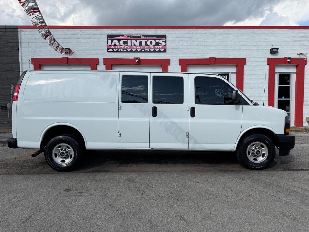 2018 GMC Savana Cargo