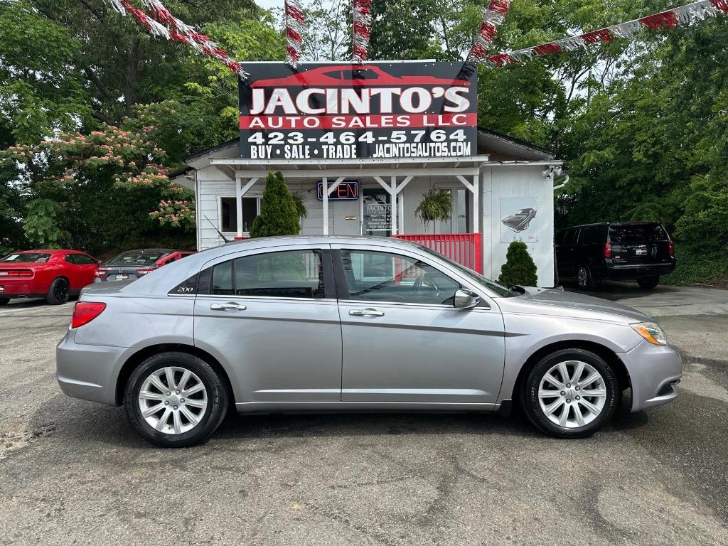 2013 Chrysler 200