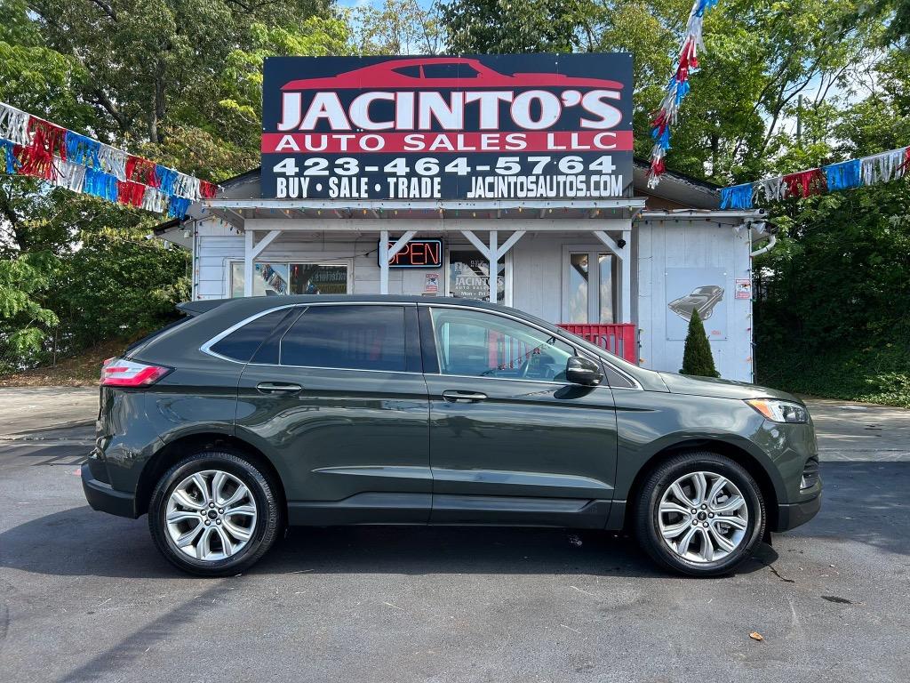 2023 Ford Edge Titanium's photo