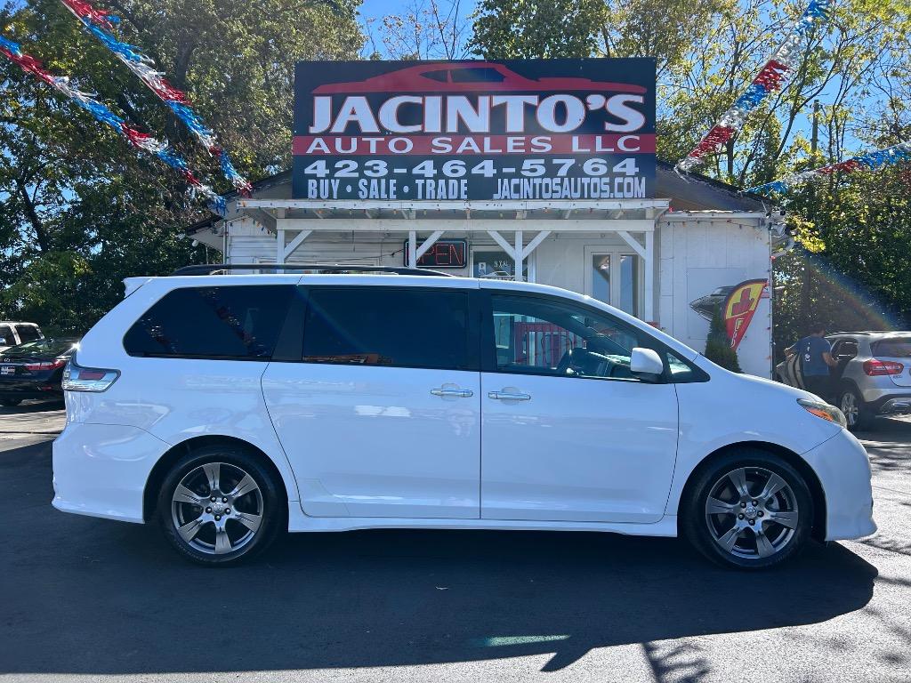 2017 Toyota Sienna