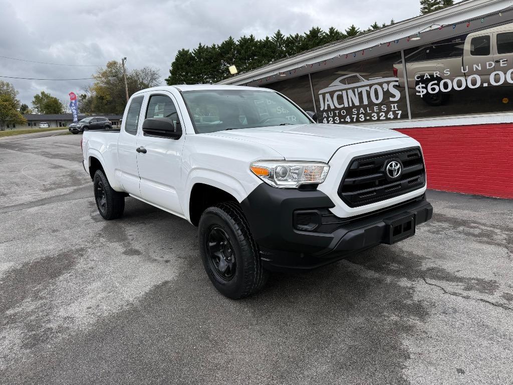 2016 Toyota Tacoma SR