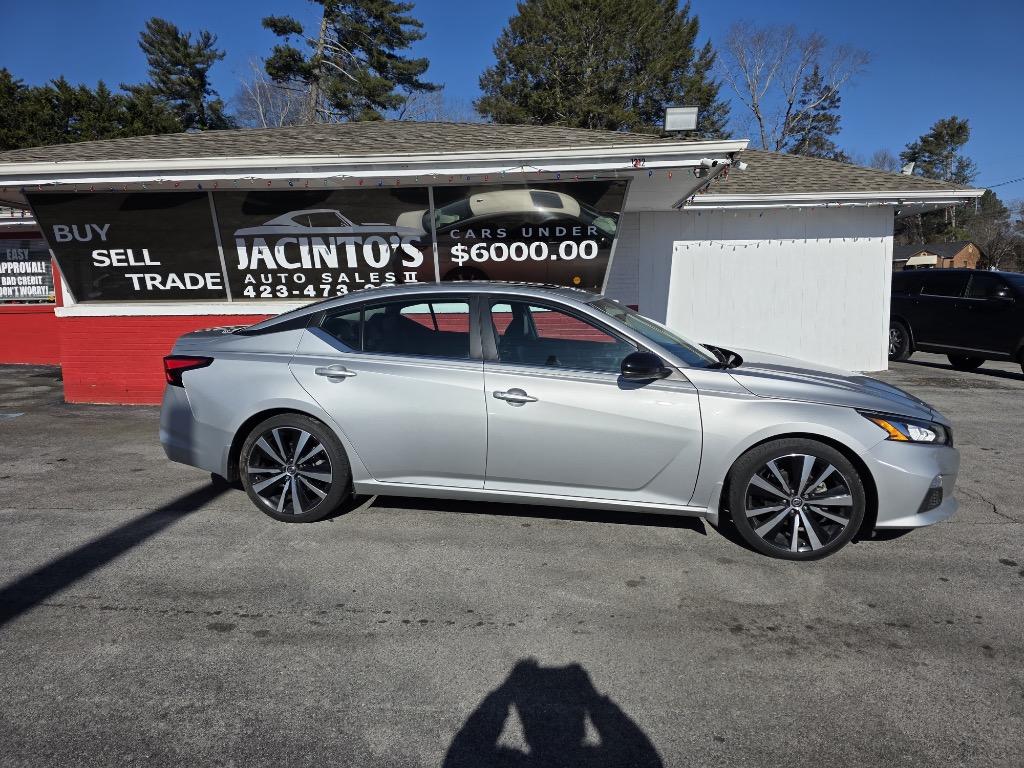 2021 Nissan Altima SR