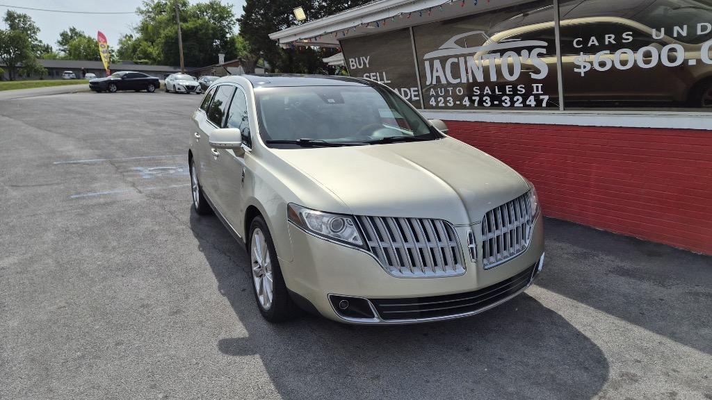 2011 Lincoln MKT 3.5 EcoBoost AWD's photo