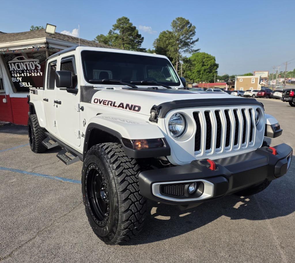 2022 Jeep Gladiator Overland's photo