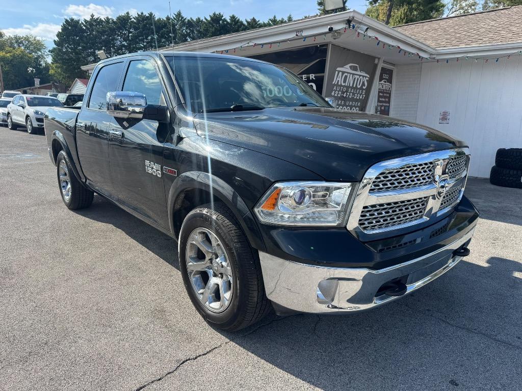 2016 RAM 1500 Pickup Laramie