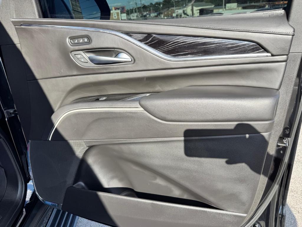 2023 Cadillac Escalade ESV V-Series - Photo 33