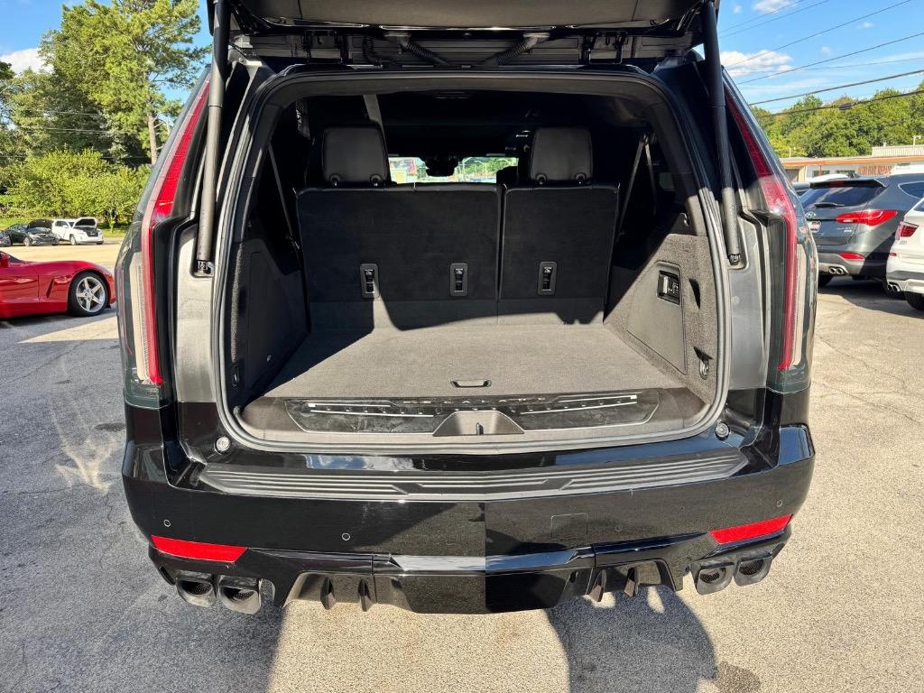 2023 Cadillac Escalade ESV V-Series - Photo 34