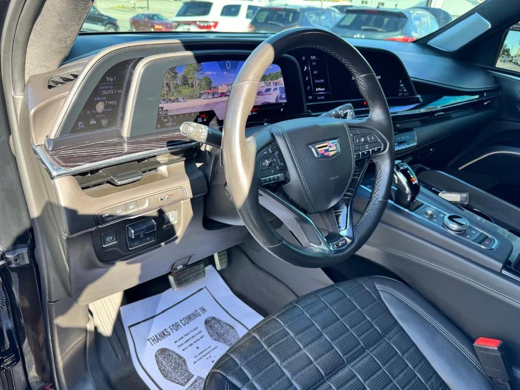 2023 Cadillac Escalade ESV V-Series - Photo 13