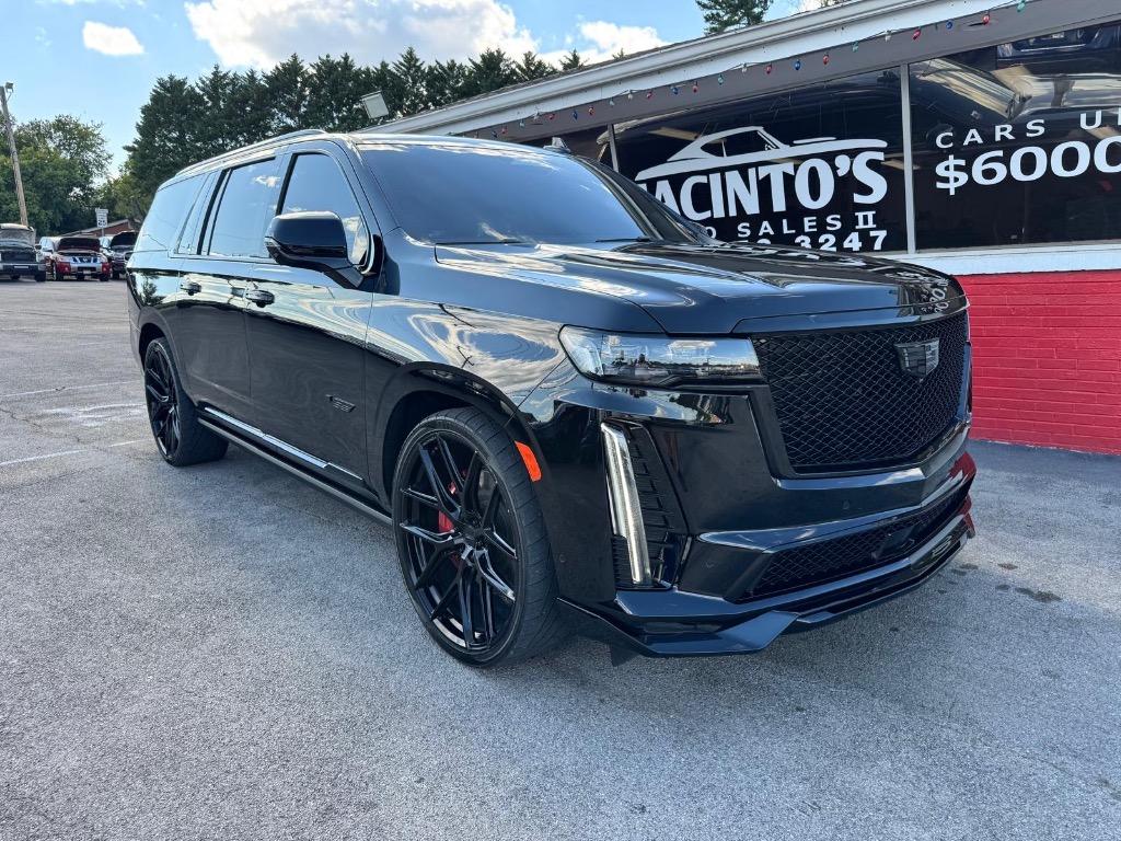 2023 Cadillac Escalade ESV V-Series's photo