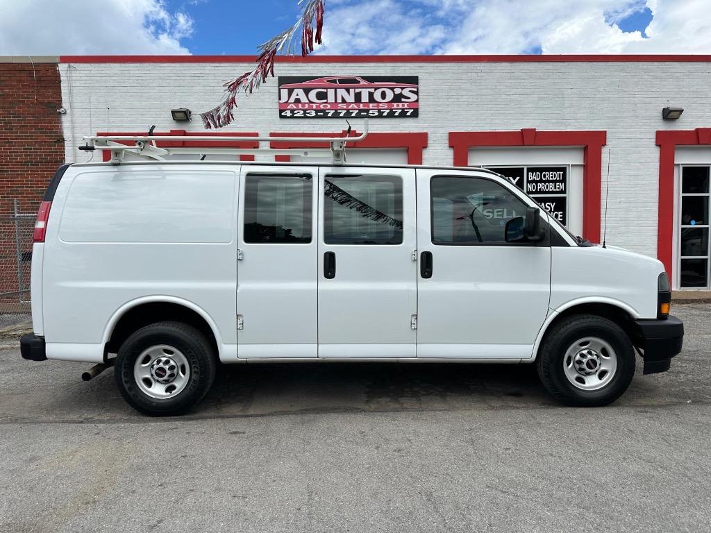 2018 GMC Savana Cargo