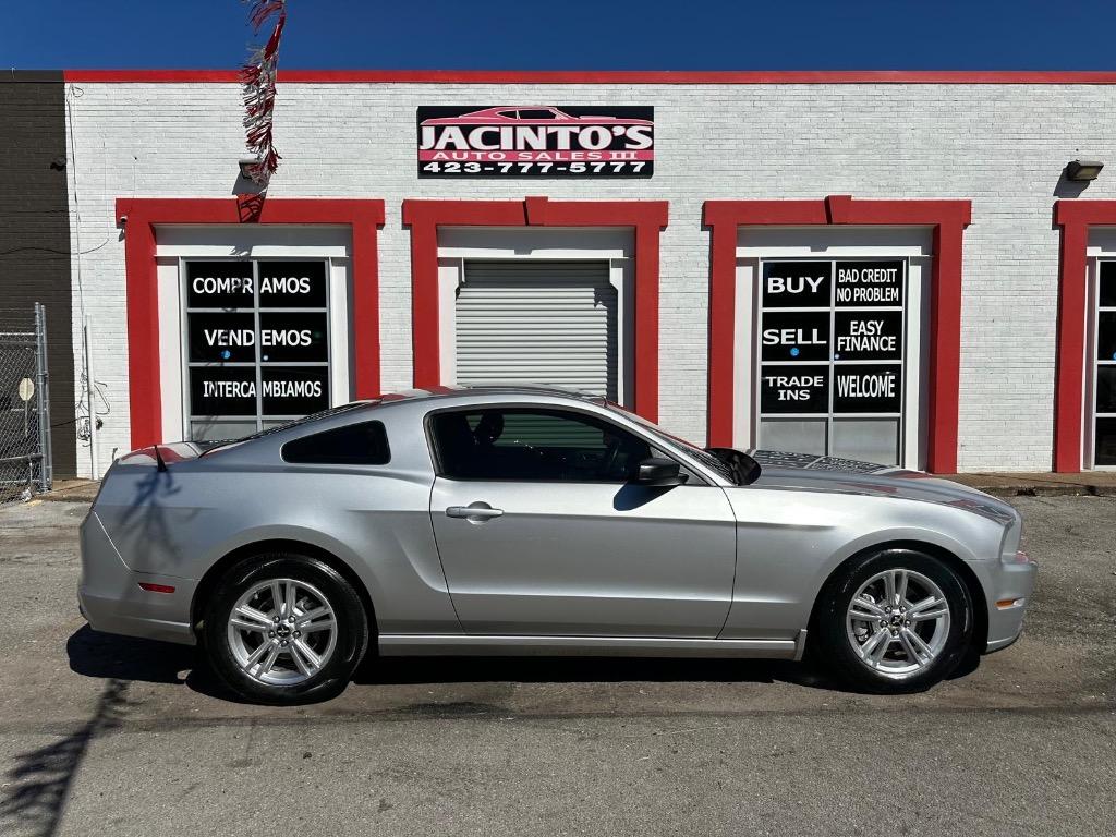 2014 Ford Mustang V6