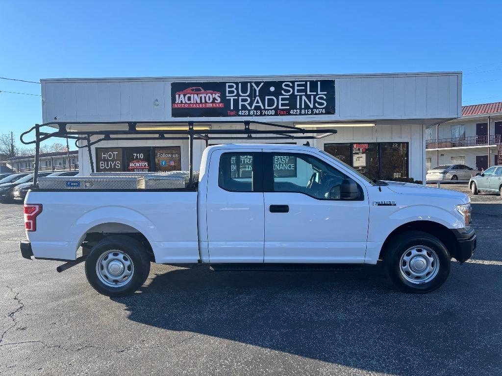 2020 Ford F-150 XL's photo