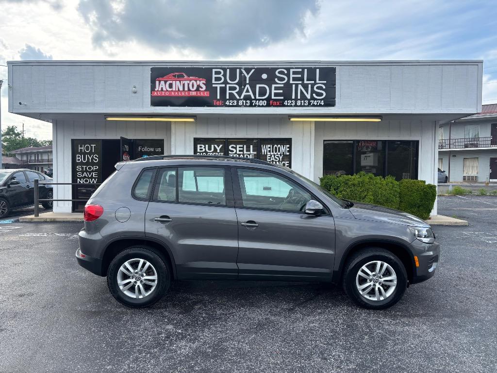 2016 Volkswagen Tiguan 2.0T S's photo