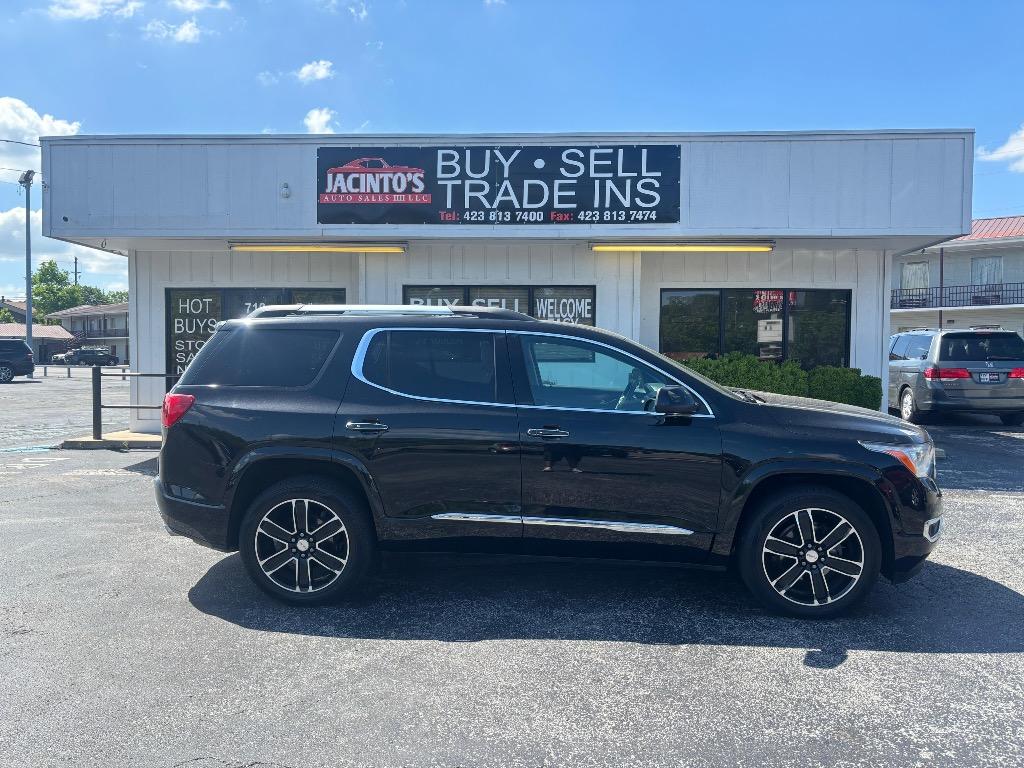 2017 GMC Acadia Denali AWD's photo
