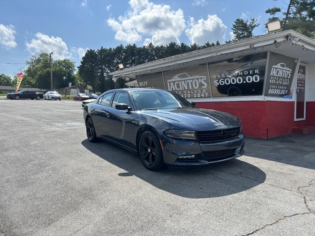 2016 Dodge Charger SXT's photo